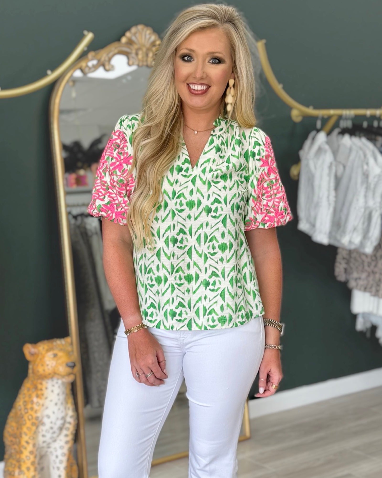 VOY Women’s Green Flower embroidered Bubble Sleeve Top